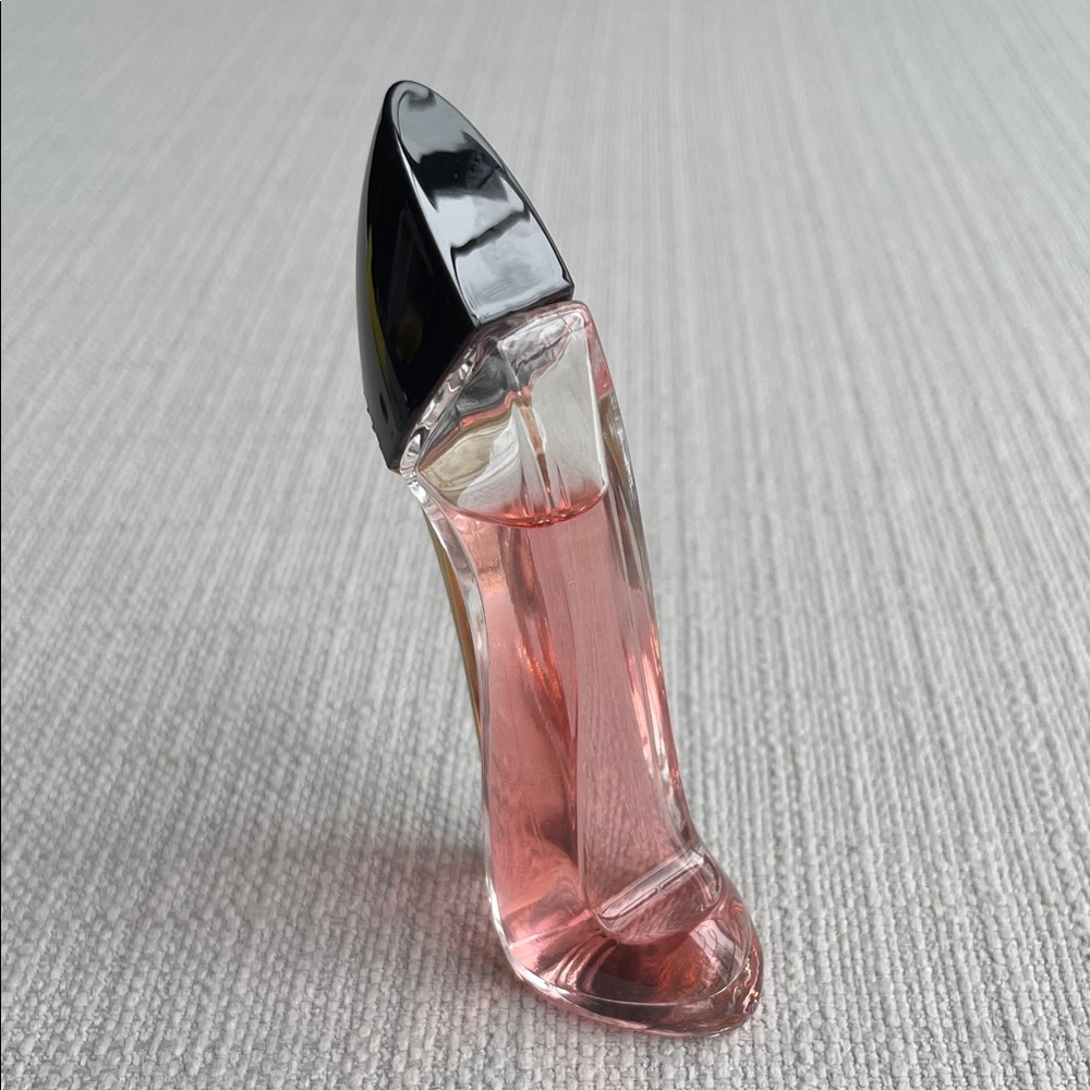 Carolina Herrera VERY good girl 7ml miniature - Picture 9 of 12